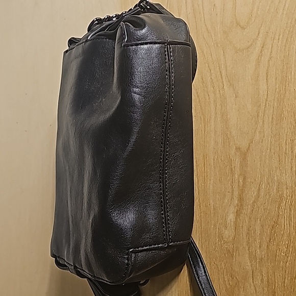 Simply Vera Vera Wang Black Faux Leather Laser Cut Out Crossbody Bag - Picture 5 of 5